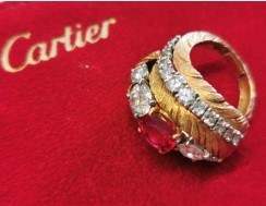 MONTURE CARTIER - A SPINEL AND DIAMOND RING